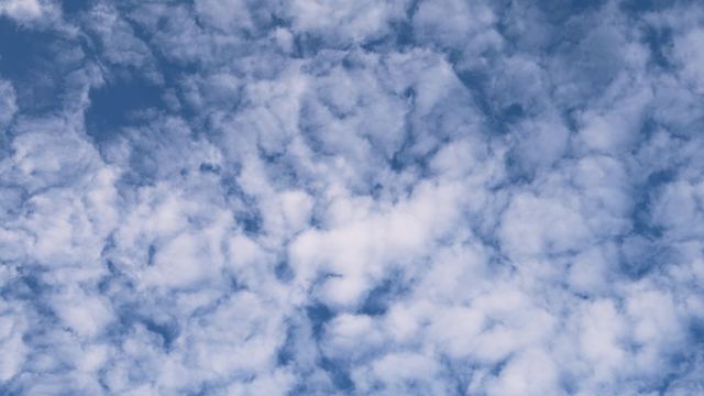 沸く雲の動画|無料の動画素材サイト「動画AC」