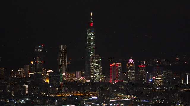 台湾風景-台北101_台北市内夜景の動画｜無料の動画素材サイト