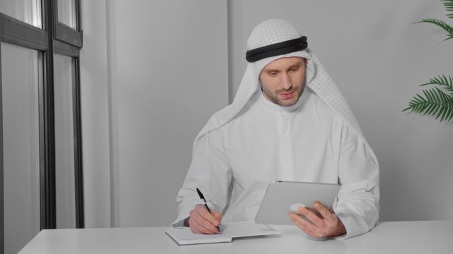 Arabic couple slow 5  - Free Video Material Site｜videoAC