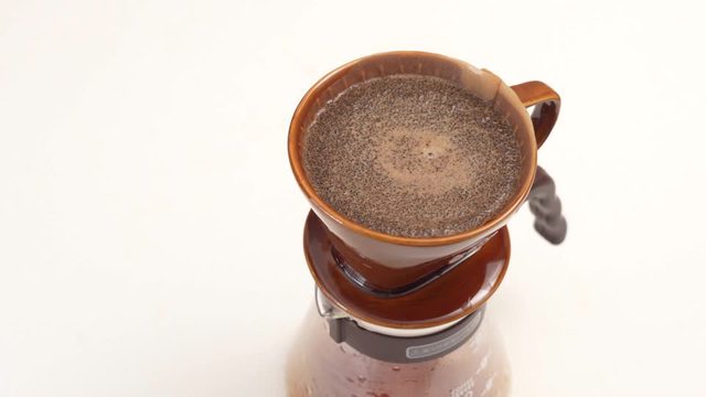 ホットコーヒーのハンドドリップの動画|無料の動画素材サイト「動画AC」
