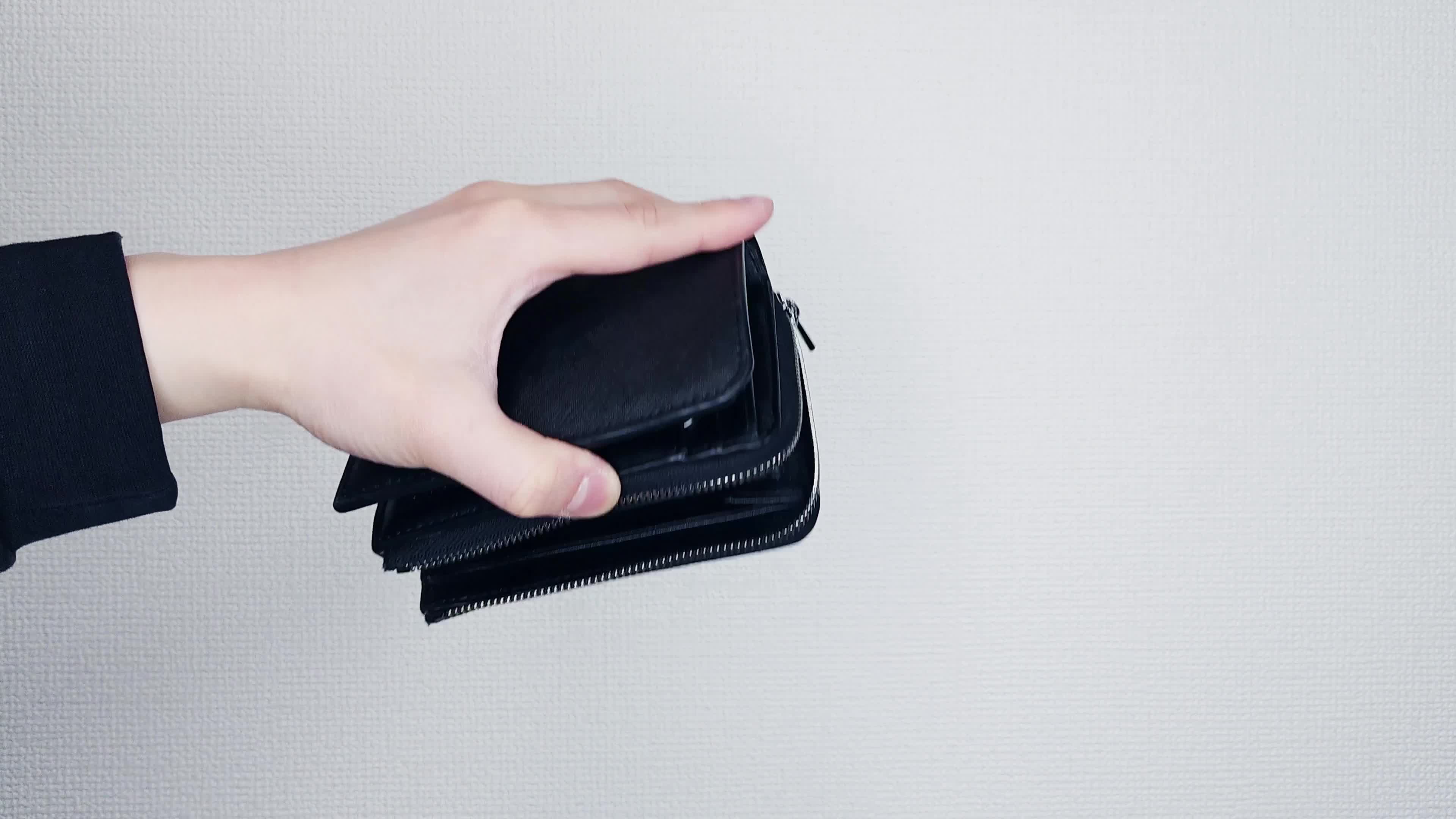 空っぽの財布の動画｜無料の動画素材サイト「動画AC」