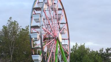 観覧車 シルエット イラストの無料ダウンロードサイト シルエットac